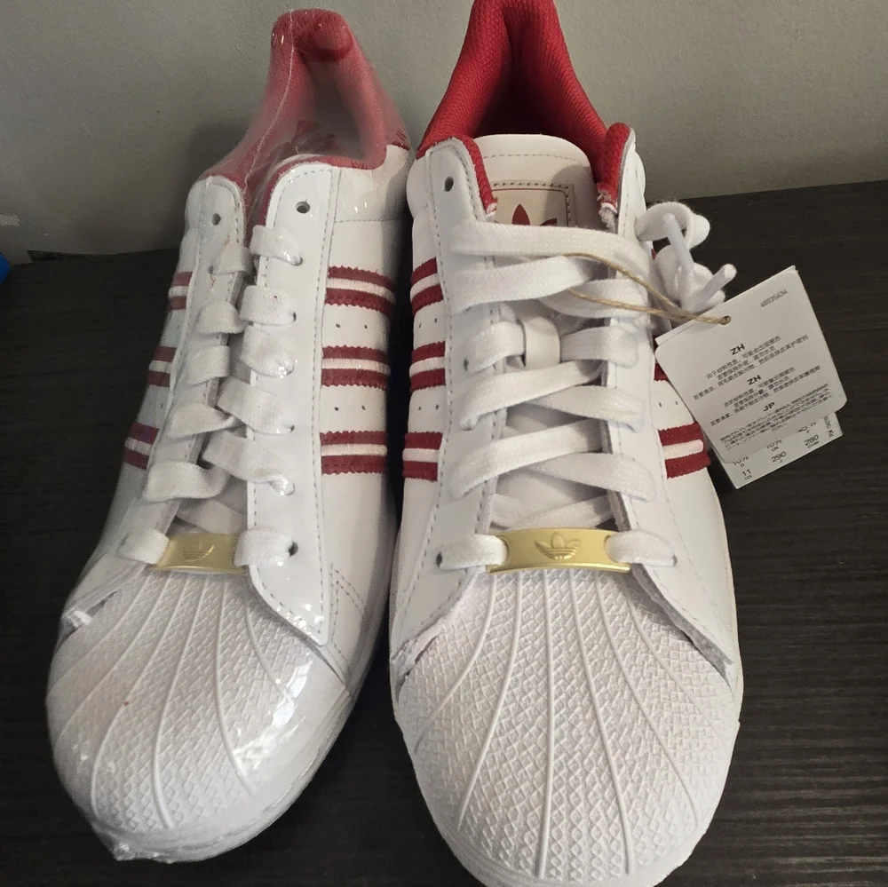 Adidas Superstar Men’s Size 11 ID1371 White Red Embroidered 3 Stripes NEW